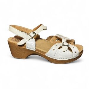 Dansko Women’s Leather Sandals Size 41 White Platform Comfort Buckle Shoes